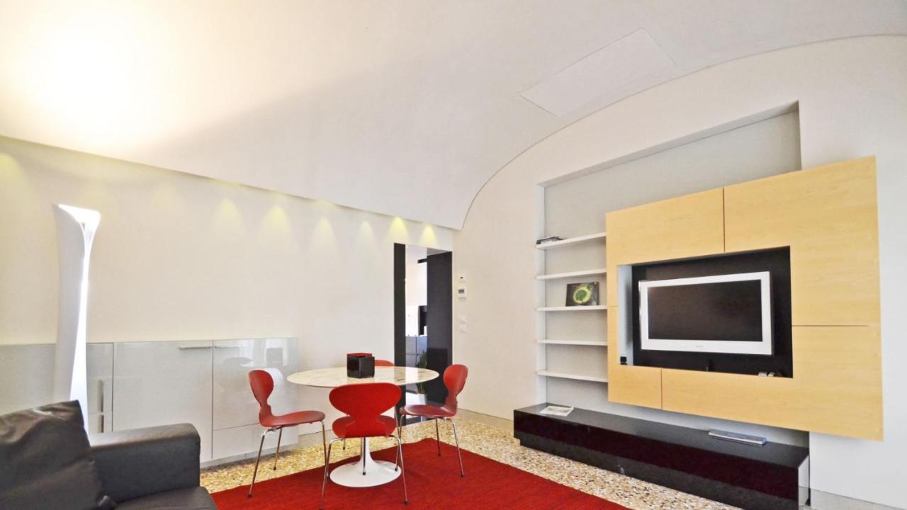 Ai Bareteri Luxury Canal View Venedig Exterior foto
