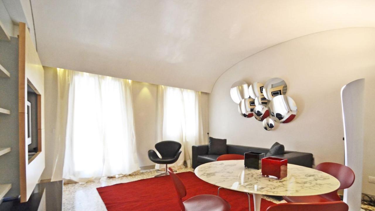 Ai Bareteri Luxury Canal View Venedig Exterior foto